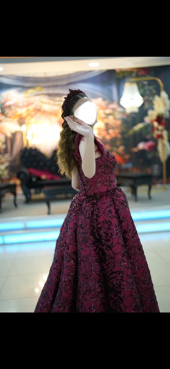 Bordo Dantel Desenli Uzun Kabarık Kına Elbisesi - Görsel 4