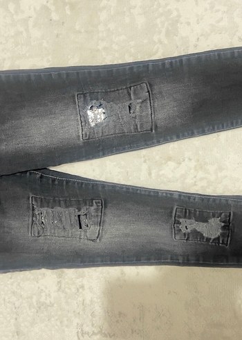 Diğer Gri Nakışlı Kadın Kot Pantolon