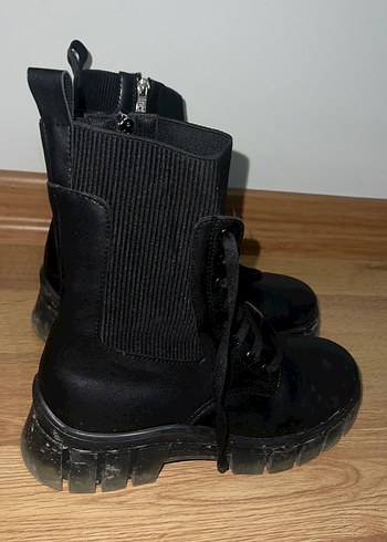 Siyah Bağcıklı Stiletto Topuklu Kadın Bot - Görsel 5