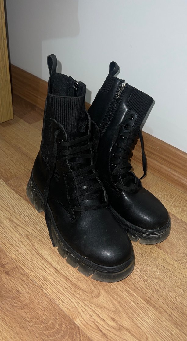 Siyah Bağcıklı Stiletto Topuklu Kadın Bot - Görsel 3