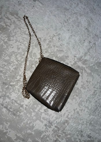 Kahverengi Deri Yılan Desenli Zincir Detaylı Çanta - Görsel 3