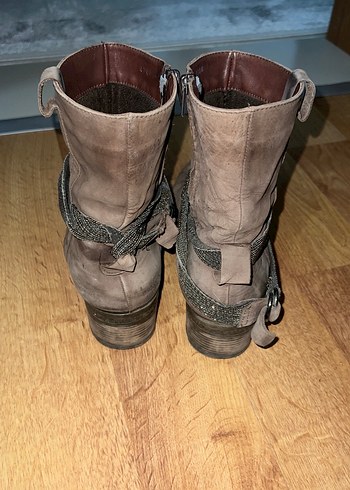 Kahverengi Süet Tokalı Kadın Botları - Görsel 3