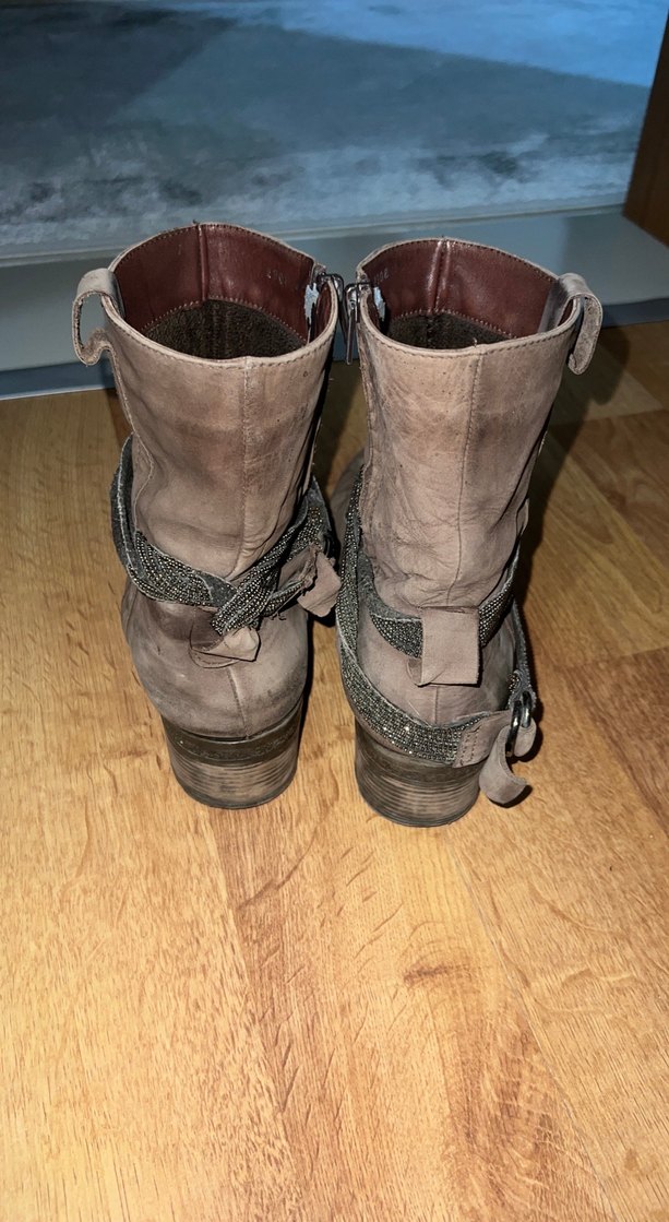 Kahverengi Süet Tokalı Kadın Botları - Görsel 3