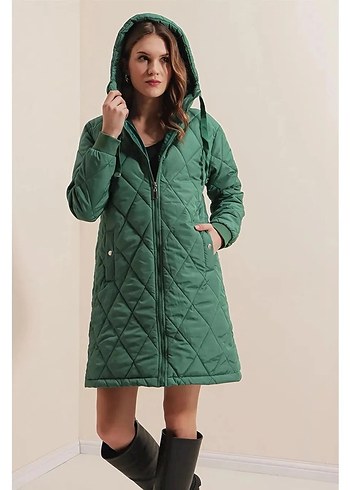 Uzun Yeşil Kadın Kışlık Mont Kapüşonlu - Görsel 4