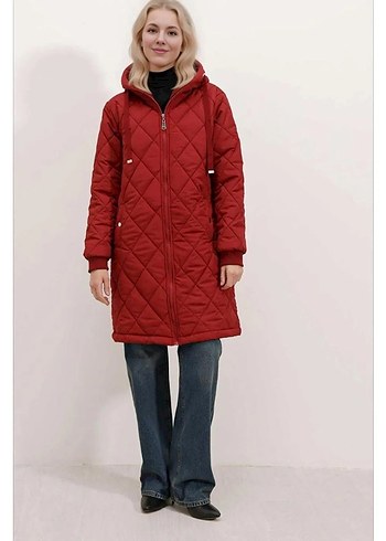 Bordo Kapitone Kapüşonlu Kadın Kışlık Mont - Görsel 3