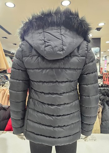 Siyah Kadın Kürklü Kışlık Mont - Görsel 4