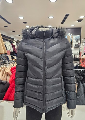 Siyah Kadın Kürklü Kışlık Mont - Görsel 2