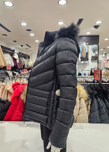 Siyah Kadın Kürklü Kışlık Mont - Görsel 3