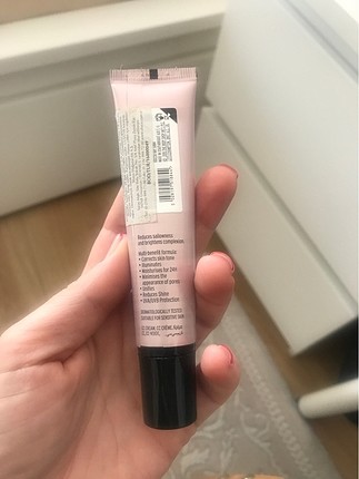 Beden The Body Shop Instaglow CC krem