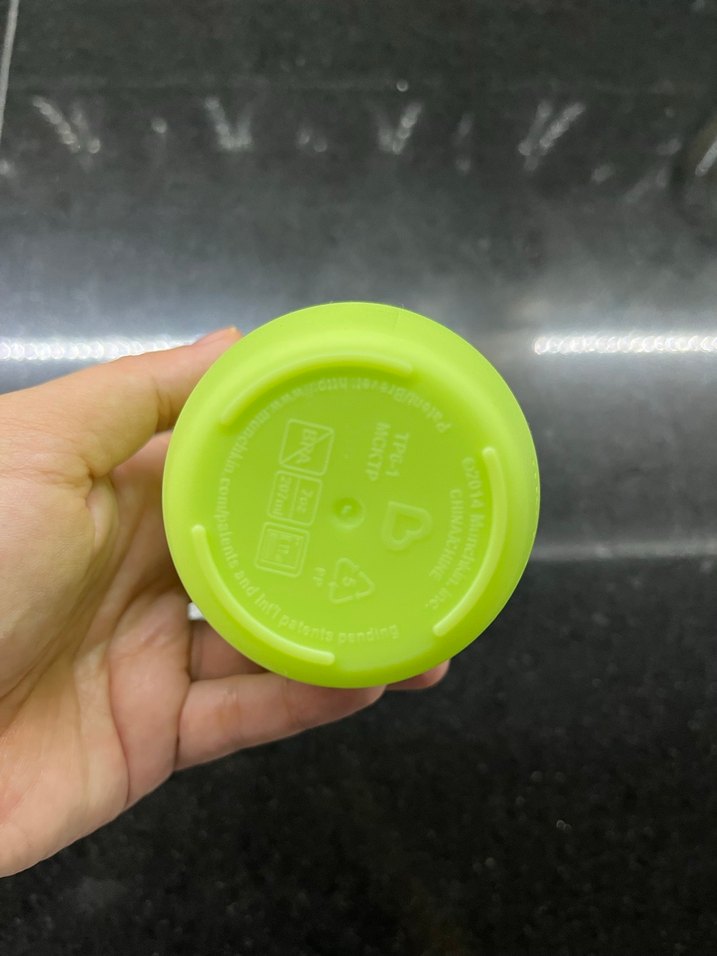 Yeşil Bebek Biberonu Kulplu - Görsel 3