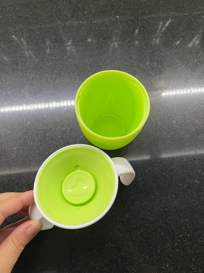 Yeşil Bebek Biberonu Kulplu - Görsel 5