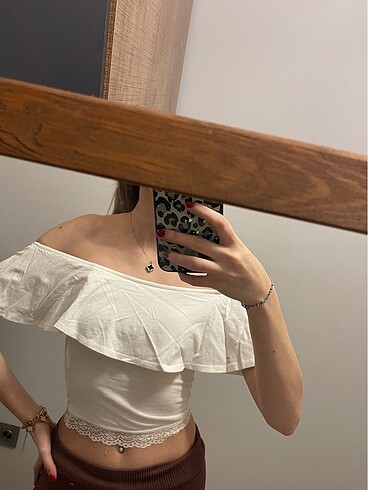 Bershka beyaz üst