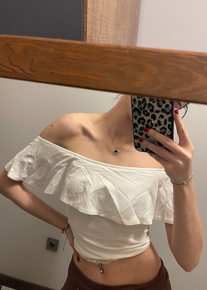 Bershka beyaz üst - Görsel 3