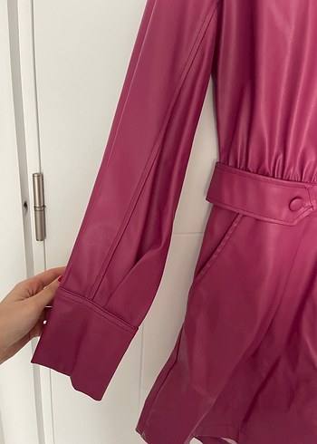 Düğmeli Pembe Deri tulum kısa - Görsel 3