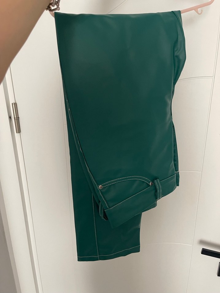 Kadın Yeşil Parlak Deri Pantolon - Görsel 3