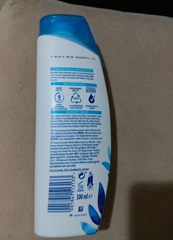 Diğer Head and shoulders supreme 300 ml