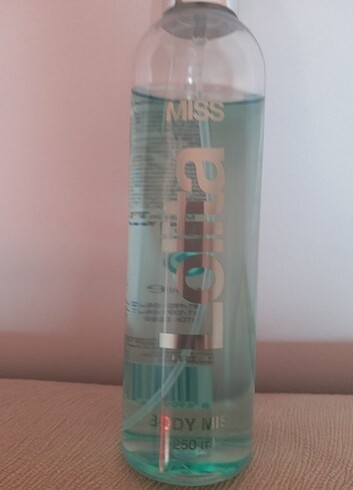 Lolita miss vücut spreyi 250 ml