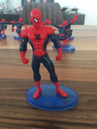 Diğer 2 adet spider man oyuncak