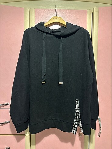 Taşlı sweat