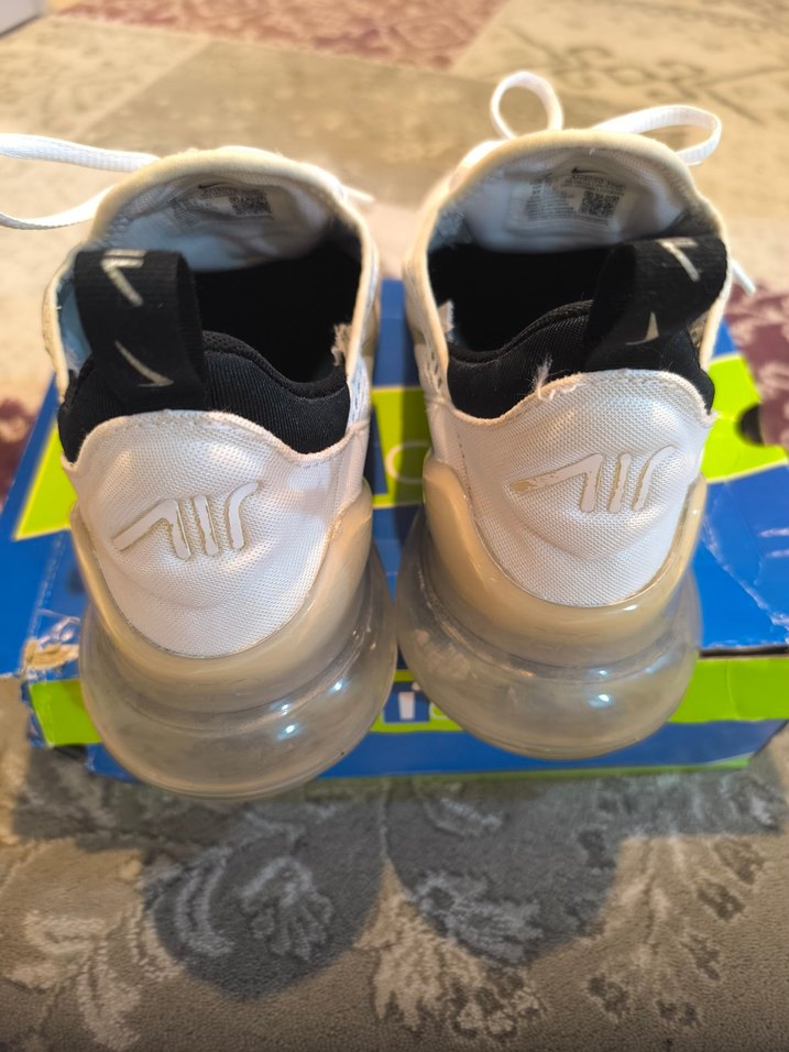 Nike Air 270 Beyaz Spor Ayakkabı - Görsel 5