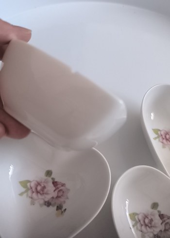 Diğer Çiçek Desenli Beyaz Kalp Şekilli Kase Seti