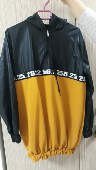 sarı sweatshırt