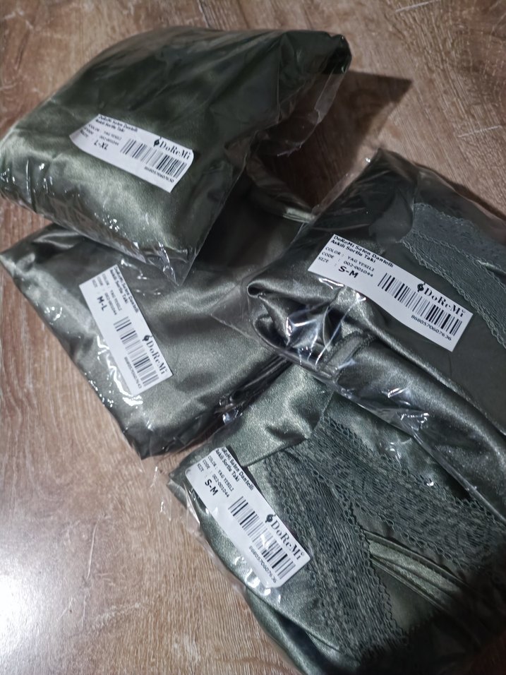 Kadın Saten Mini Şortlu Pijama Takımı - Görsel 5