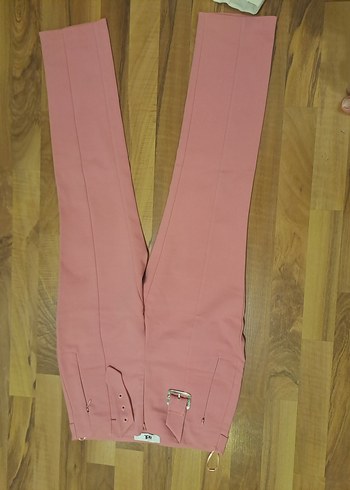 Pembe Kemerli Kadın Kumaş Pantolon