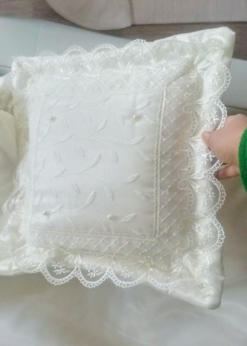 Beyaz Baskılı Yatak Örtüsü - Görsel 5