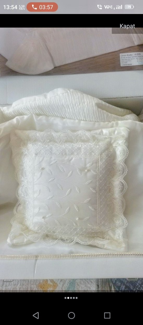 Beyaz Baskılı Yatak Örtüsü - Görsel 2