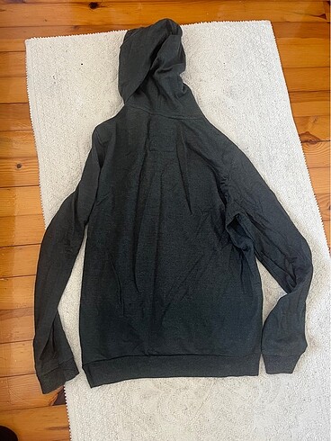 l Beden Bershka sweat