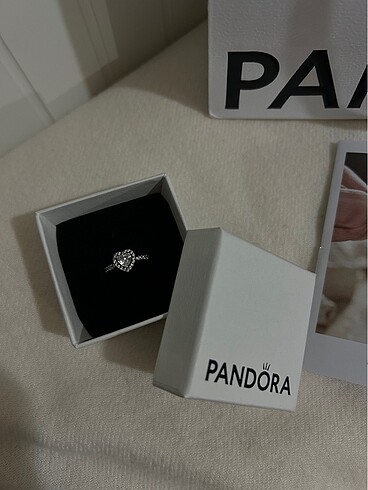 Pandora Kalp Yüzük