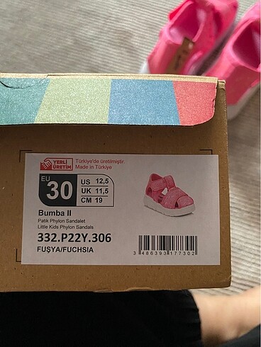 30 Beden pembe Renk Vicco yeni etiketli sandalet alım yapmadan sorun lütfen