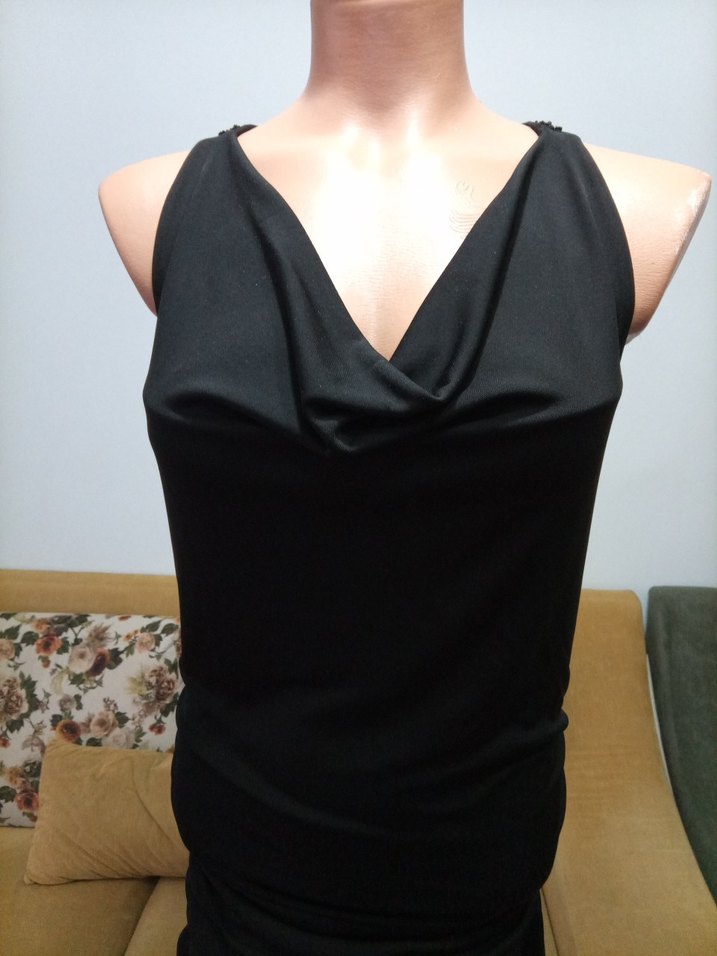 Drapeli V Yaka Siyah Tulum - Görsel 2