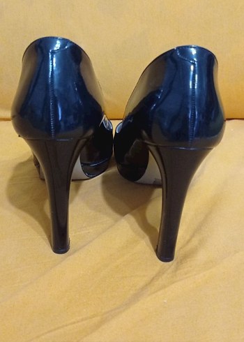 İnci Rugan Topuklu Ayakkabı - Görsel 3