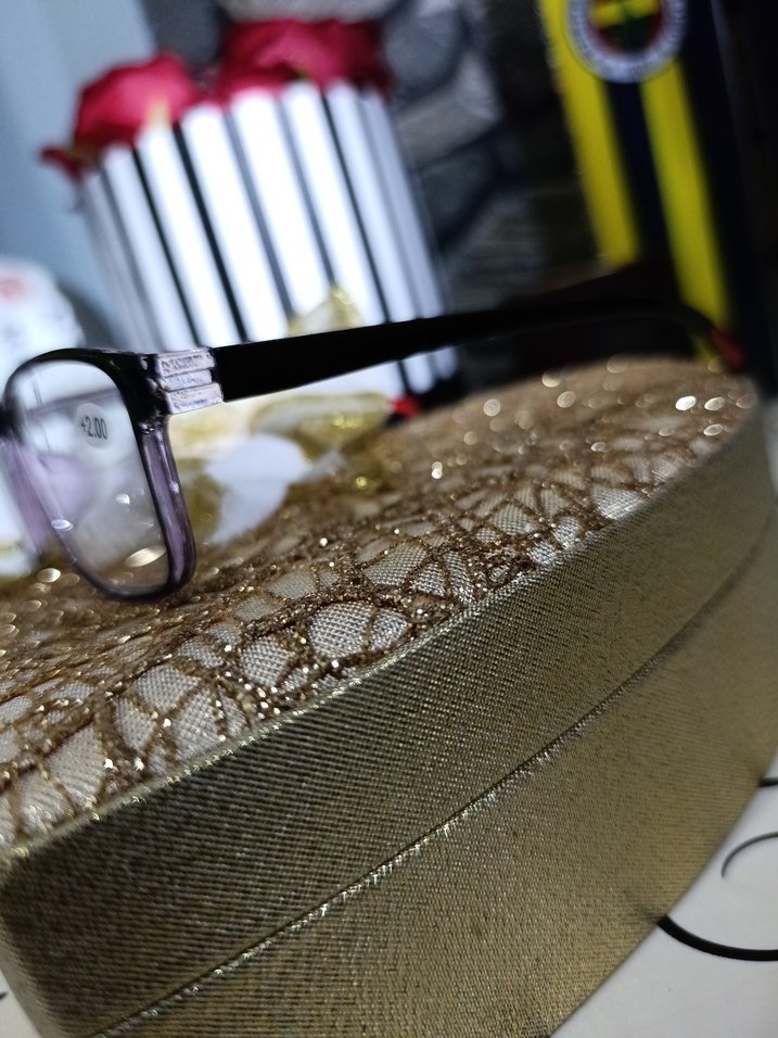 Klasik Şeffaf Kadın Gözlüğü 2.0 - Görsel 3