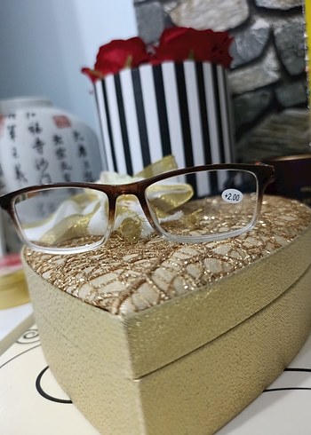 Klasik Kahverengi Şeffaf Kadın Gözlüğü 2.0 - Görsel 2