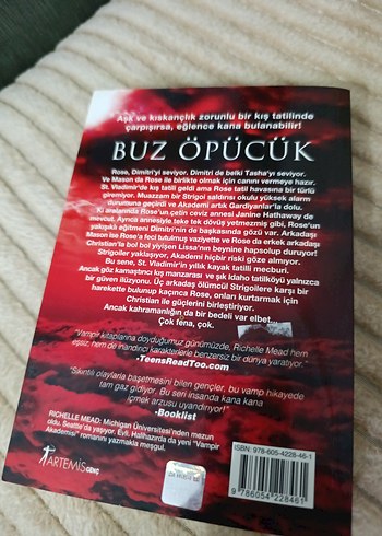 Buz Öpücük - Vampir Akademisi 2 - Görsel 6