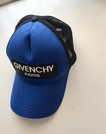 Aksesuar/Şapka Givenchy Şapka %73 İndirimli - Gardrops