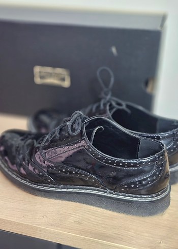 Siyah Rugan Kadın Klasik Ayakkabı - Görsel 2