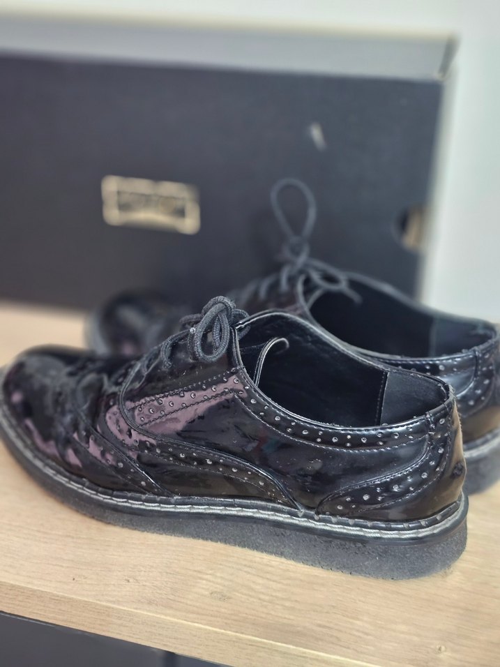 Siyah Rugan Kadın Klasik Ayakkabı - Görsel 2