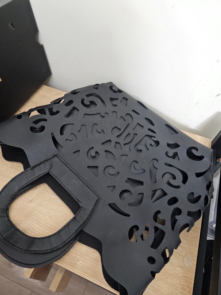 Dantel Detaylı Siyah Gotik Deri Kadın Çanta - Görsel 2