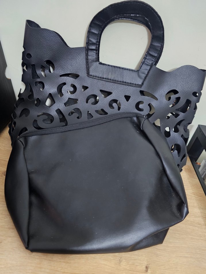 Dantel Detaylı Siyah Gotik Deri Kadın Çanta - Görsel 3