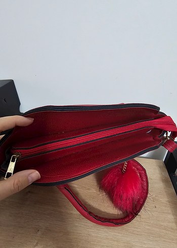 Kırmızı Deri Püsküllü Kadın Çanta - Görsel 4