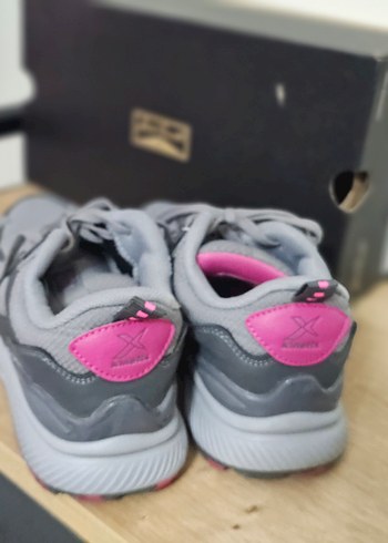 Kadın Gri Bağcıklı Spor Ayakkabı - Görsel 3