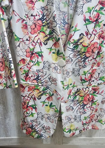 Çiçekli mevsimlik ceket - Görsel 2