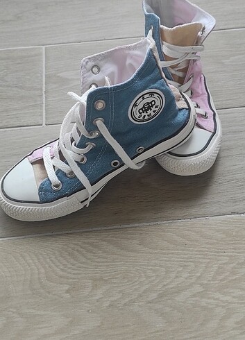 36 Beden 36 numara çift renkli Converse 