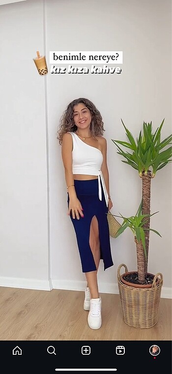 Yırtmaçlı etek