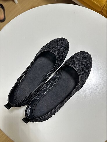 H&M Babet