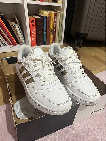 36 Beden Adidas orjinal ayakkabı